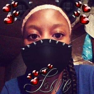 Meet your Posher, Yolanda